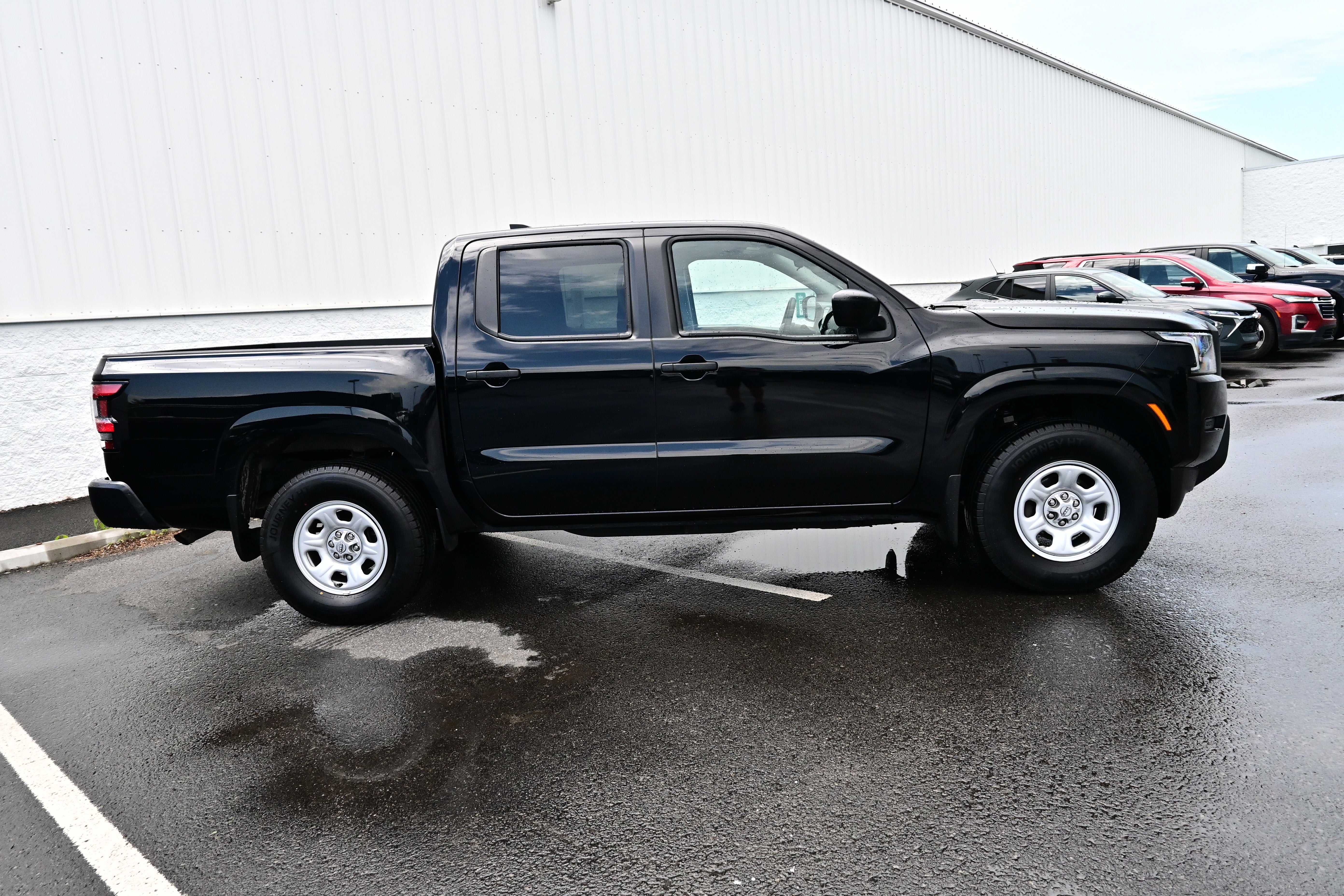 2024 Nissan Frontier S