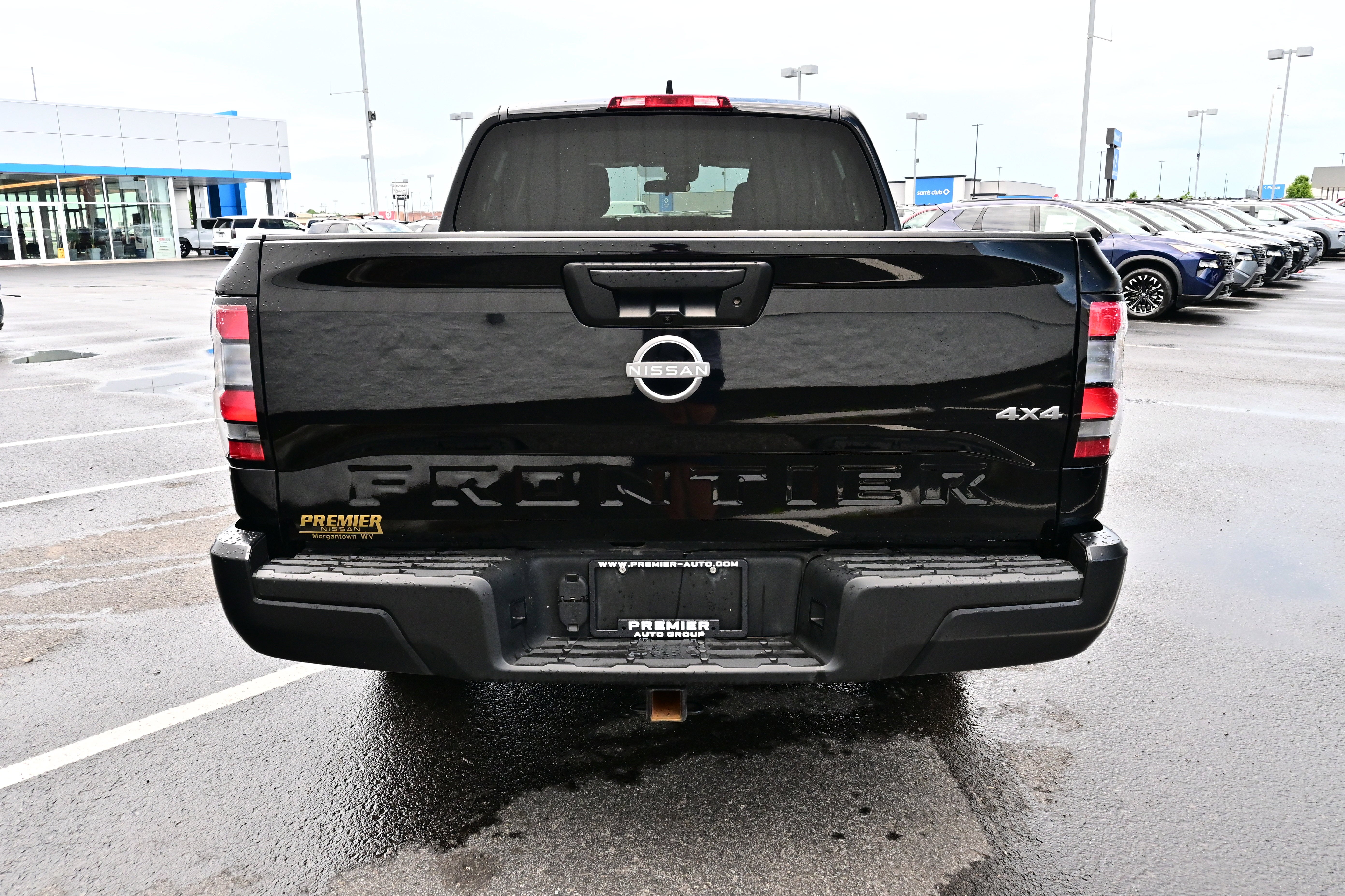2024 Nissan Frontier S
