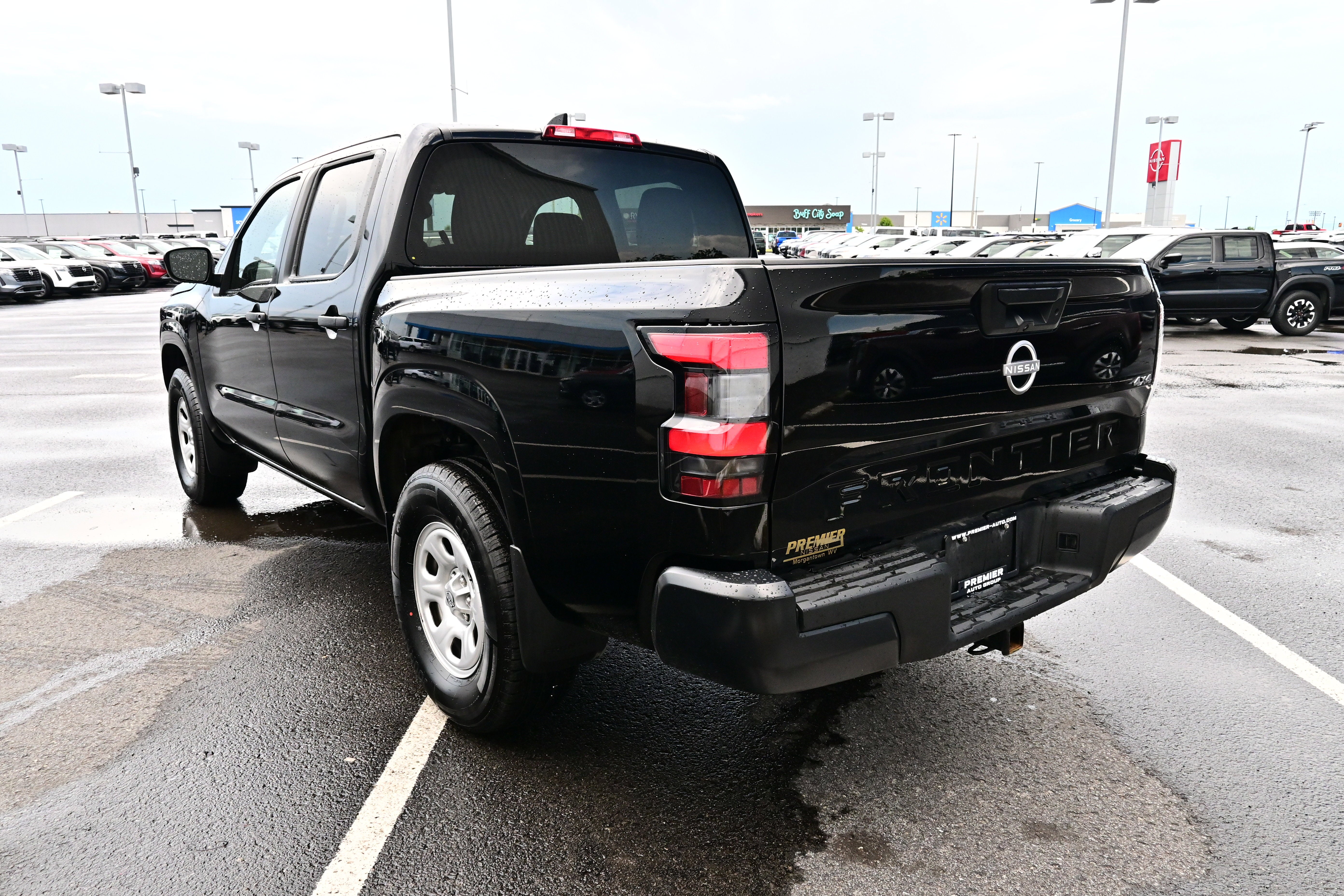 2024 Nissan Frontier S