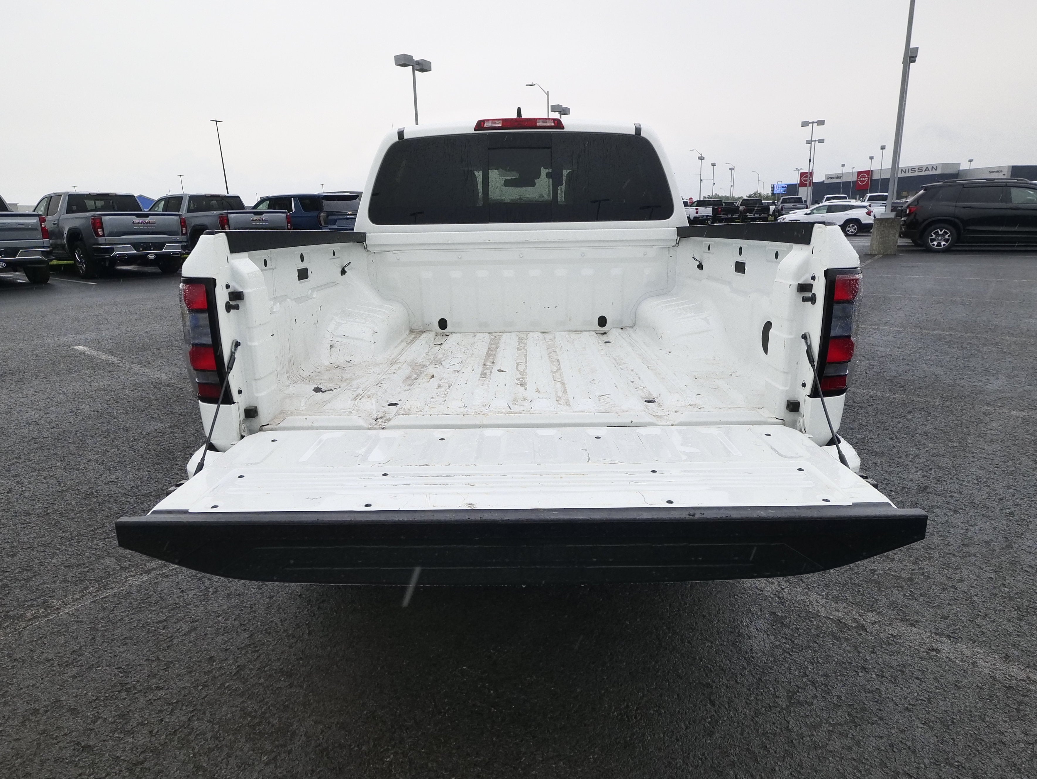 2025 Nissan Frontier SV