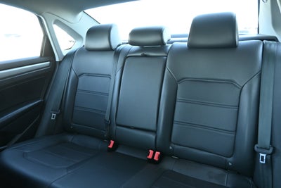 2021 Volkswagen Passat 2.0T SE