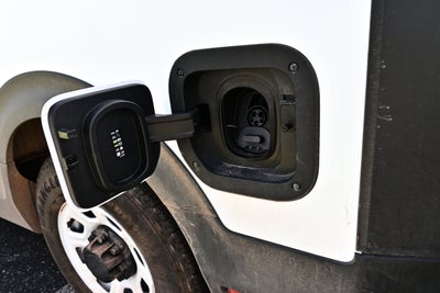 2024 BrightDrop Zevo 400 EJY