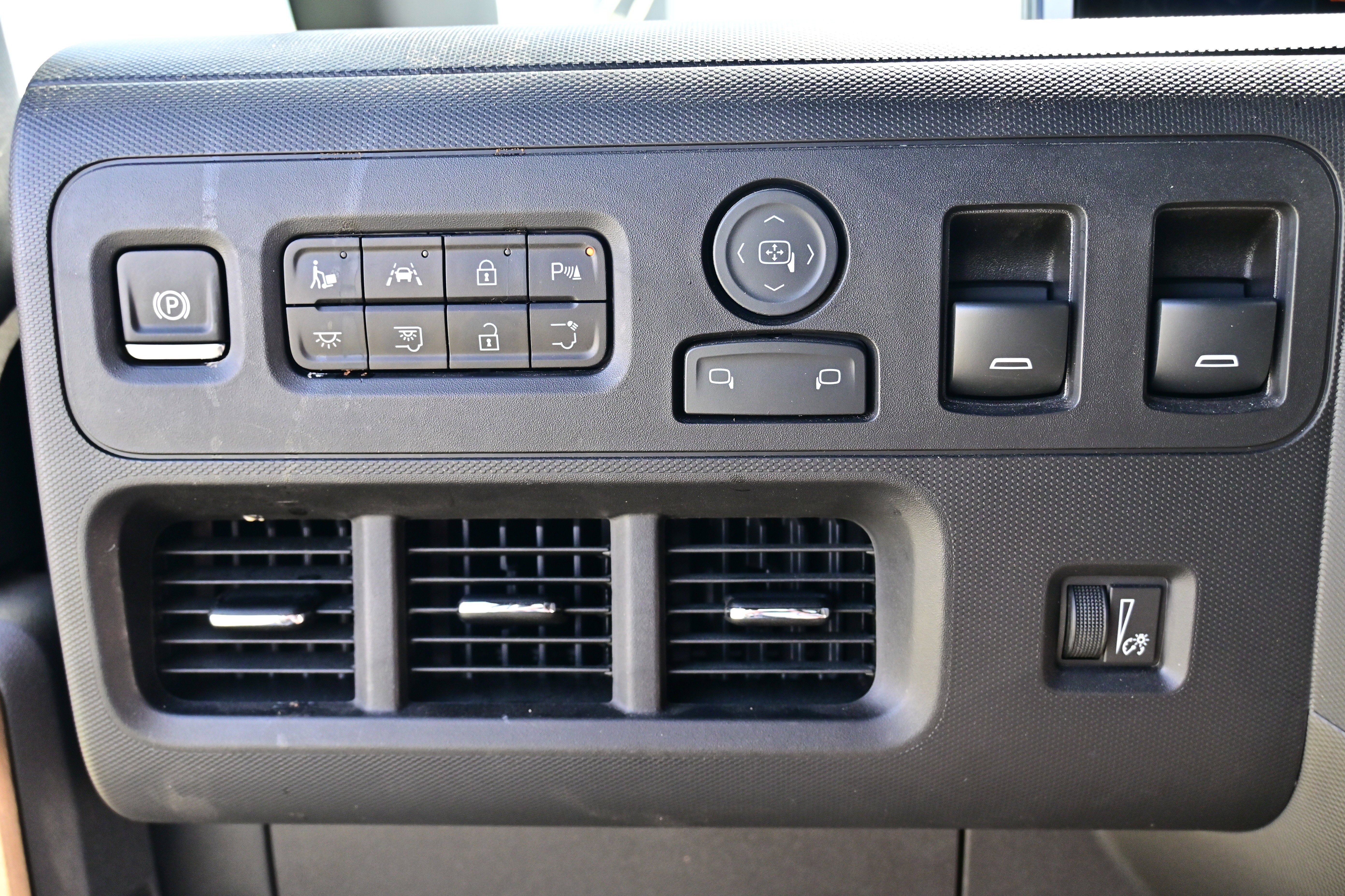 2024 BrightDrop Zevo 400 EJY