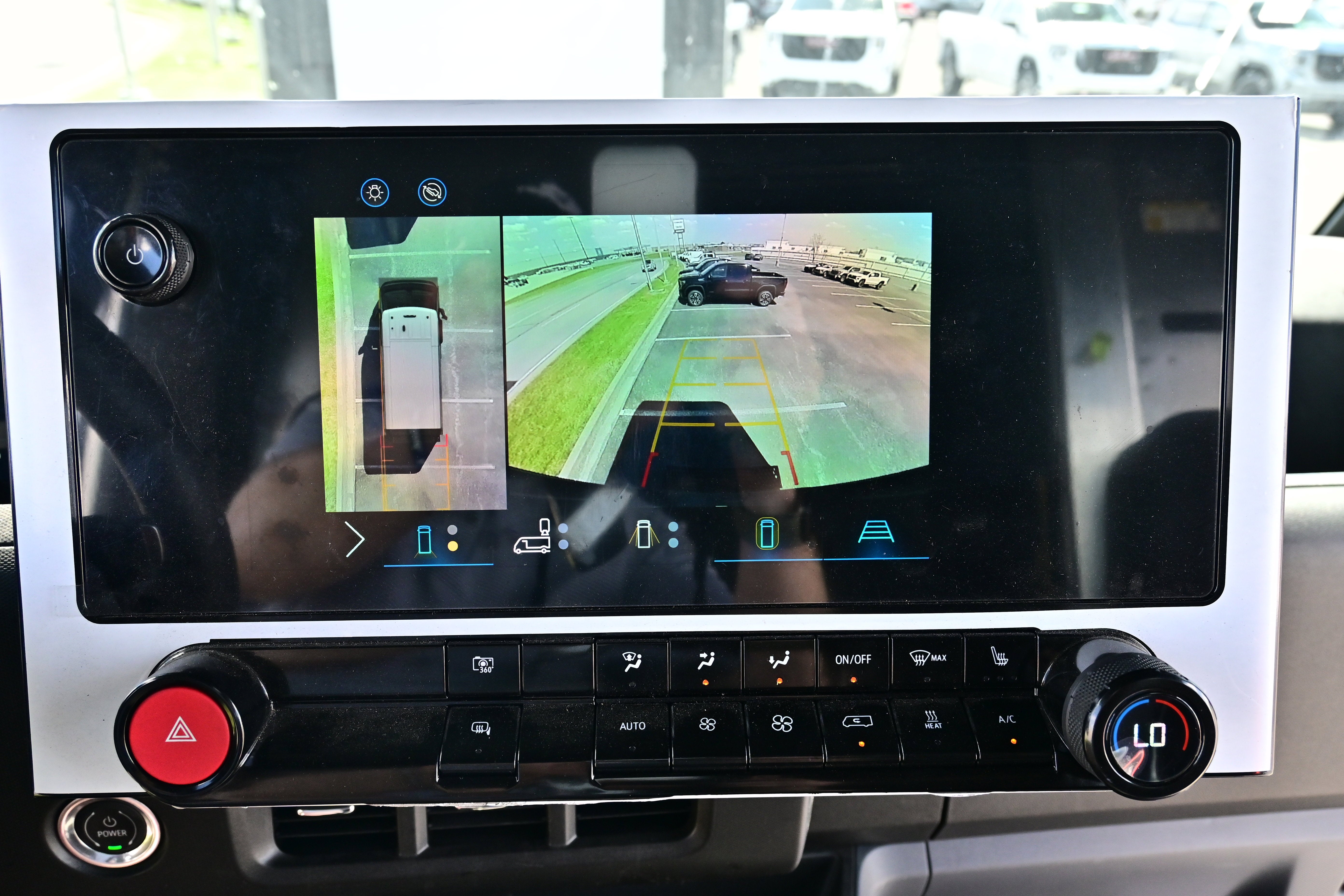 2024 BrightDrop Zevo 400 EJY