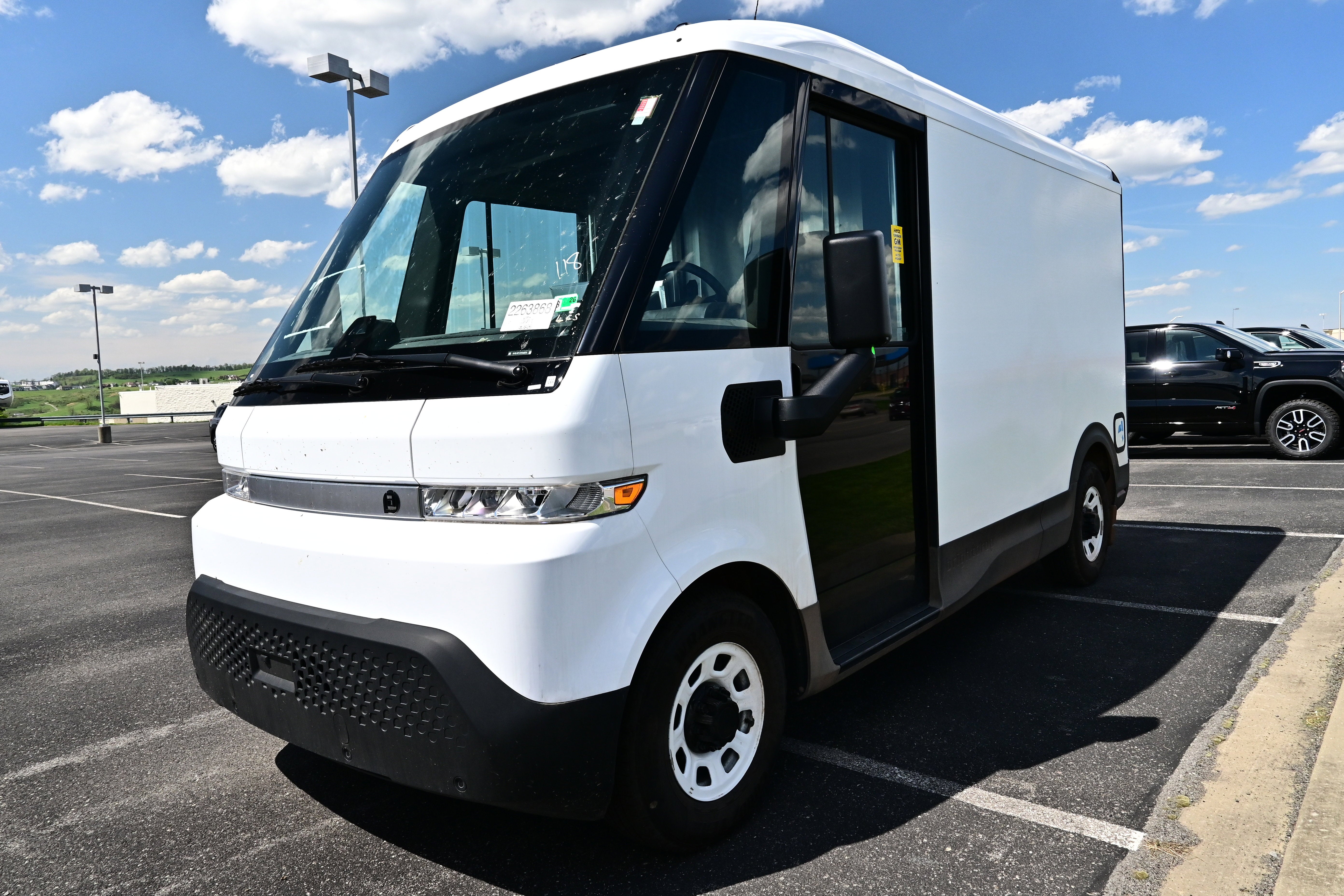 2024 BrightDrop Zevo 400 EJY