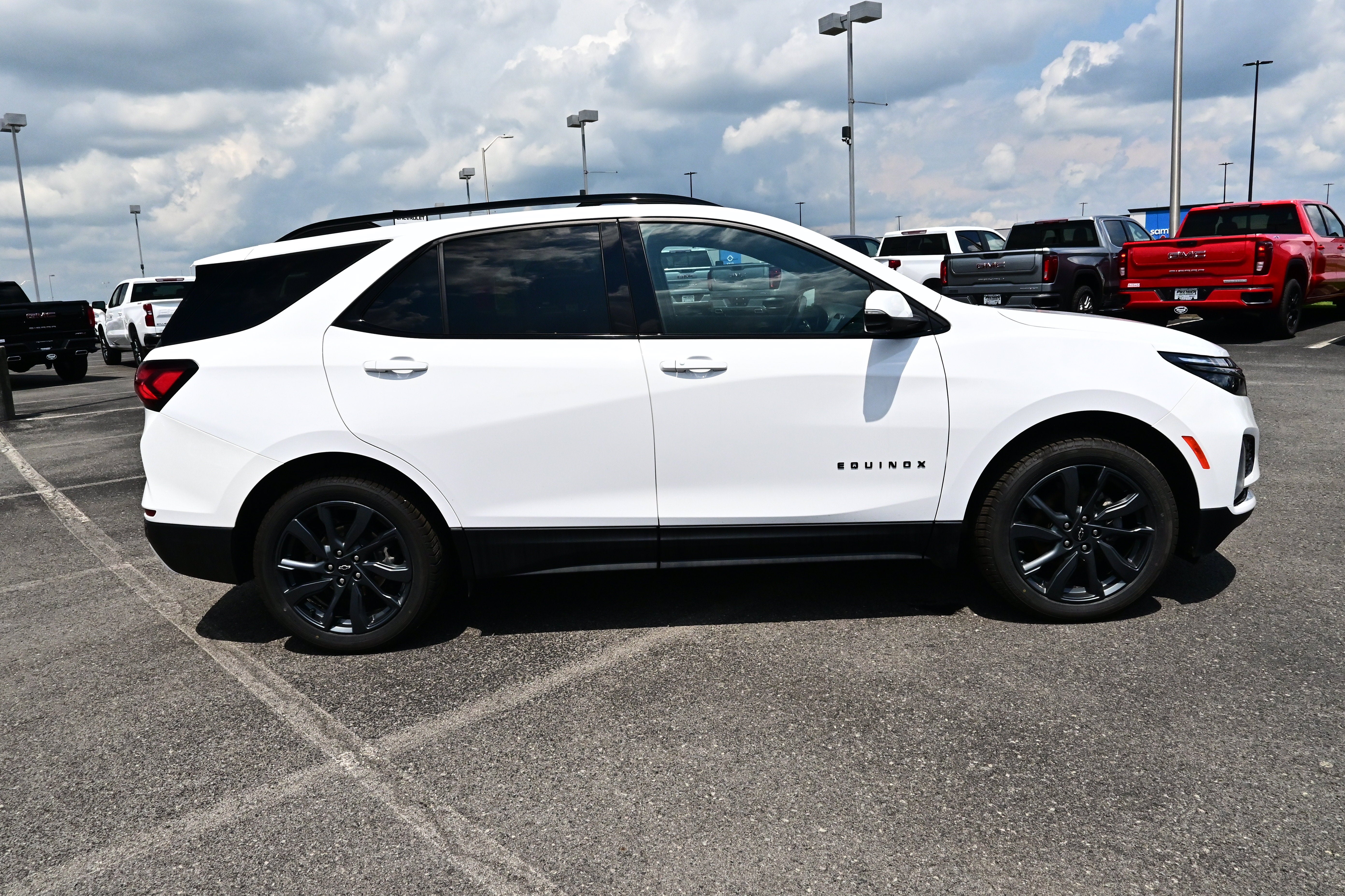 2023 Chevrolet Equinox RS
