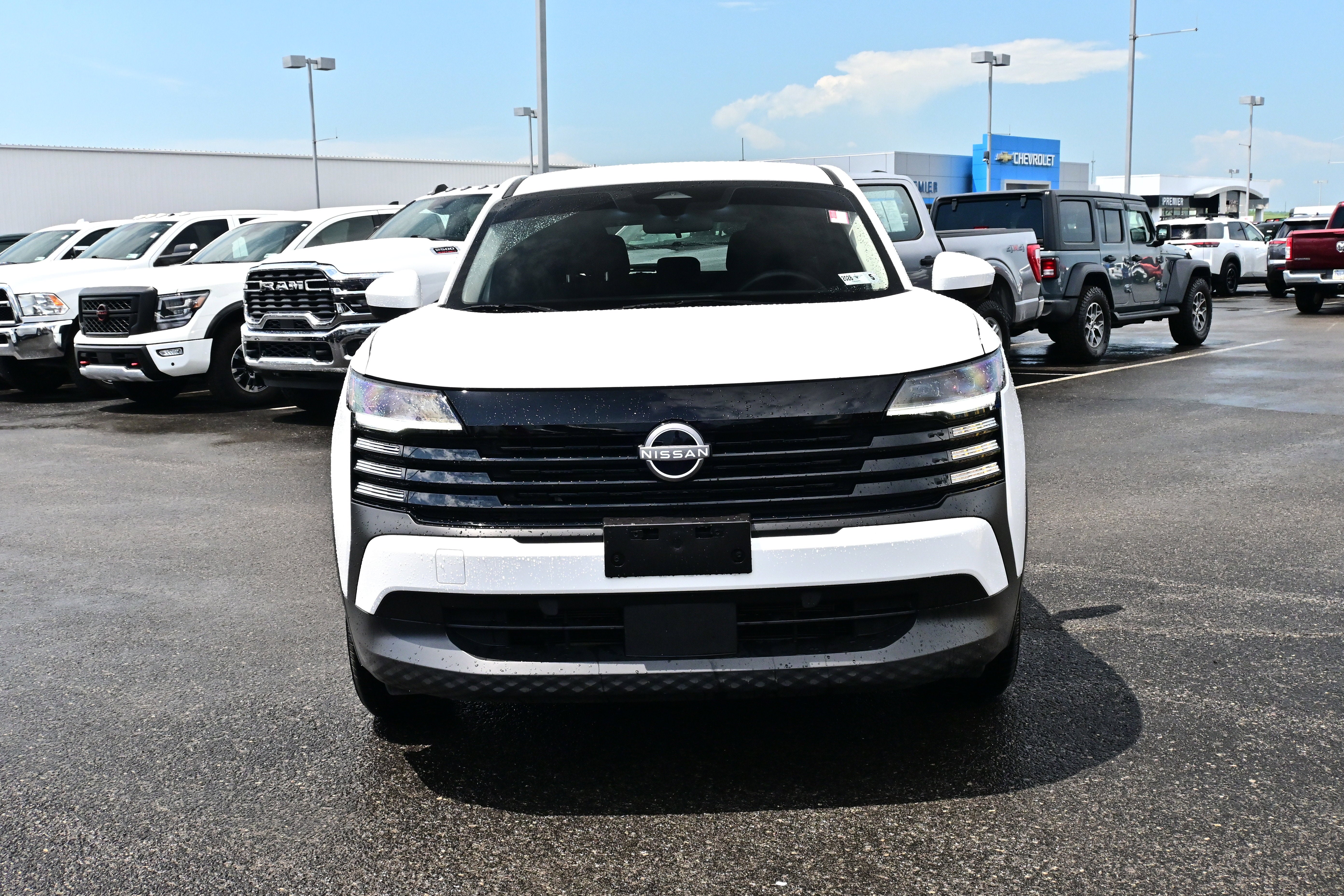 2025 Nissan Kicks SV