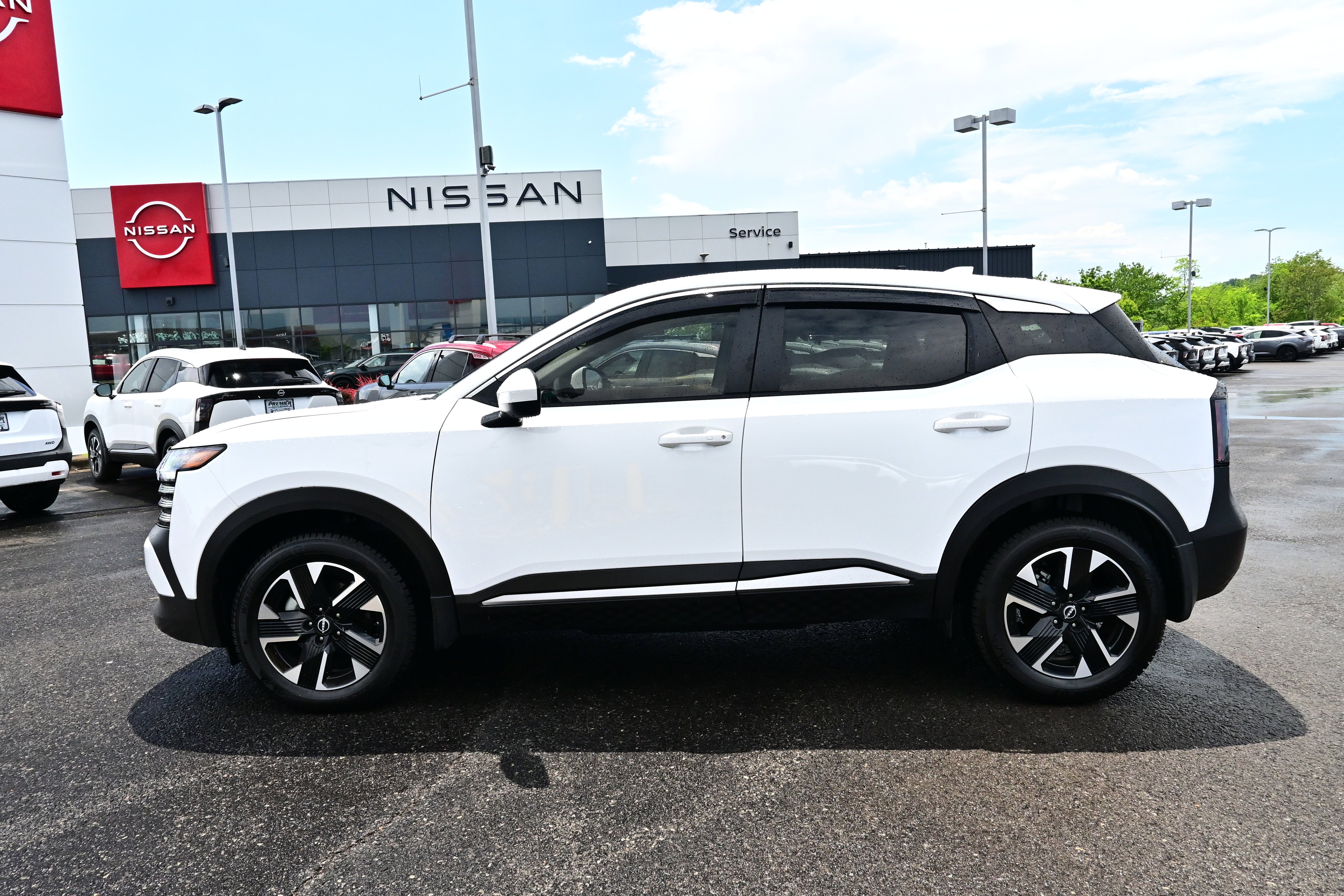 2025 Nissan Kicks SV