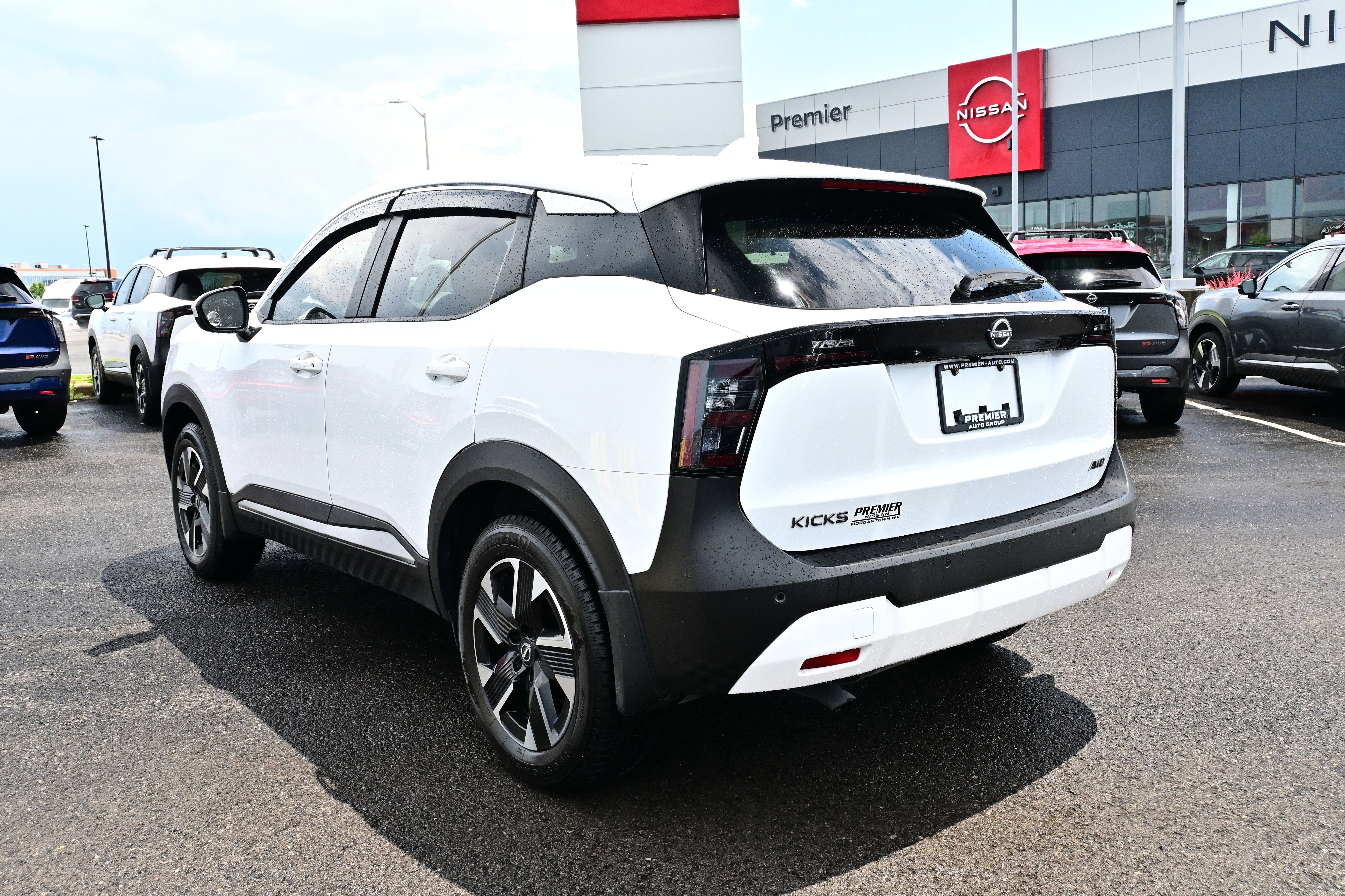 2025 Nissan Kicks SV