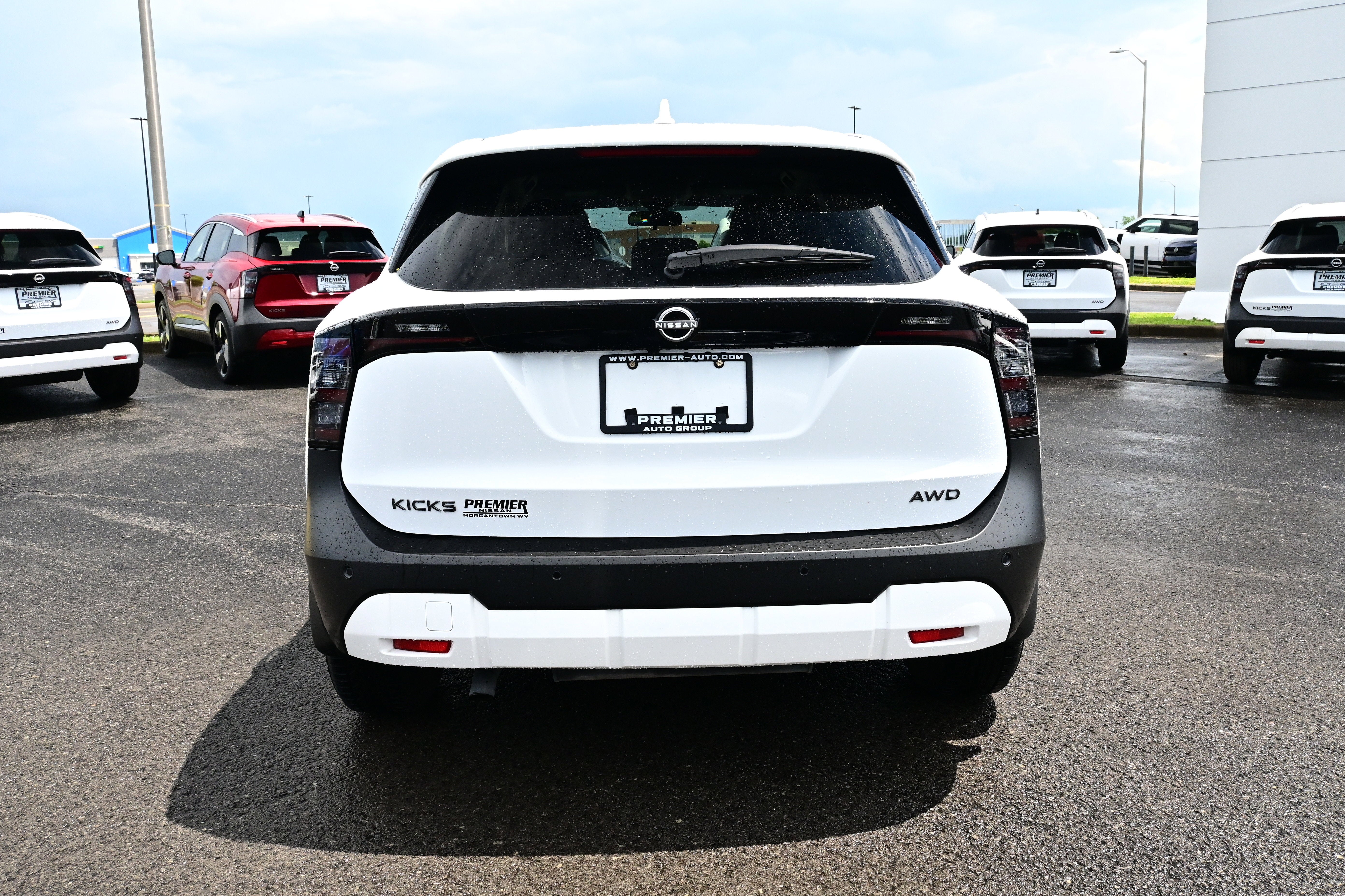 2025 Nissan Kicks SV