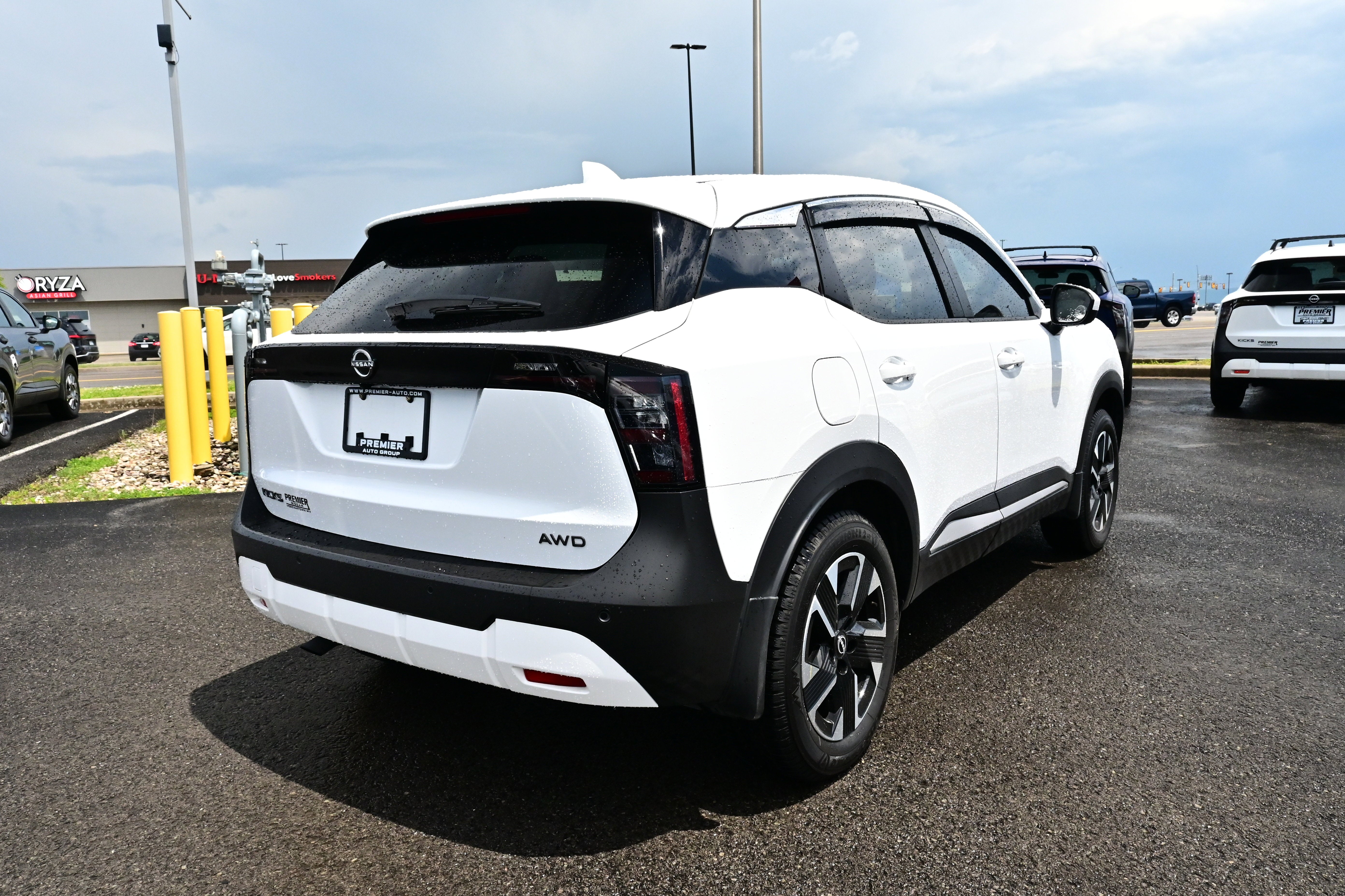 2025 Nissan Kicks SV