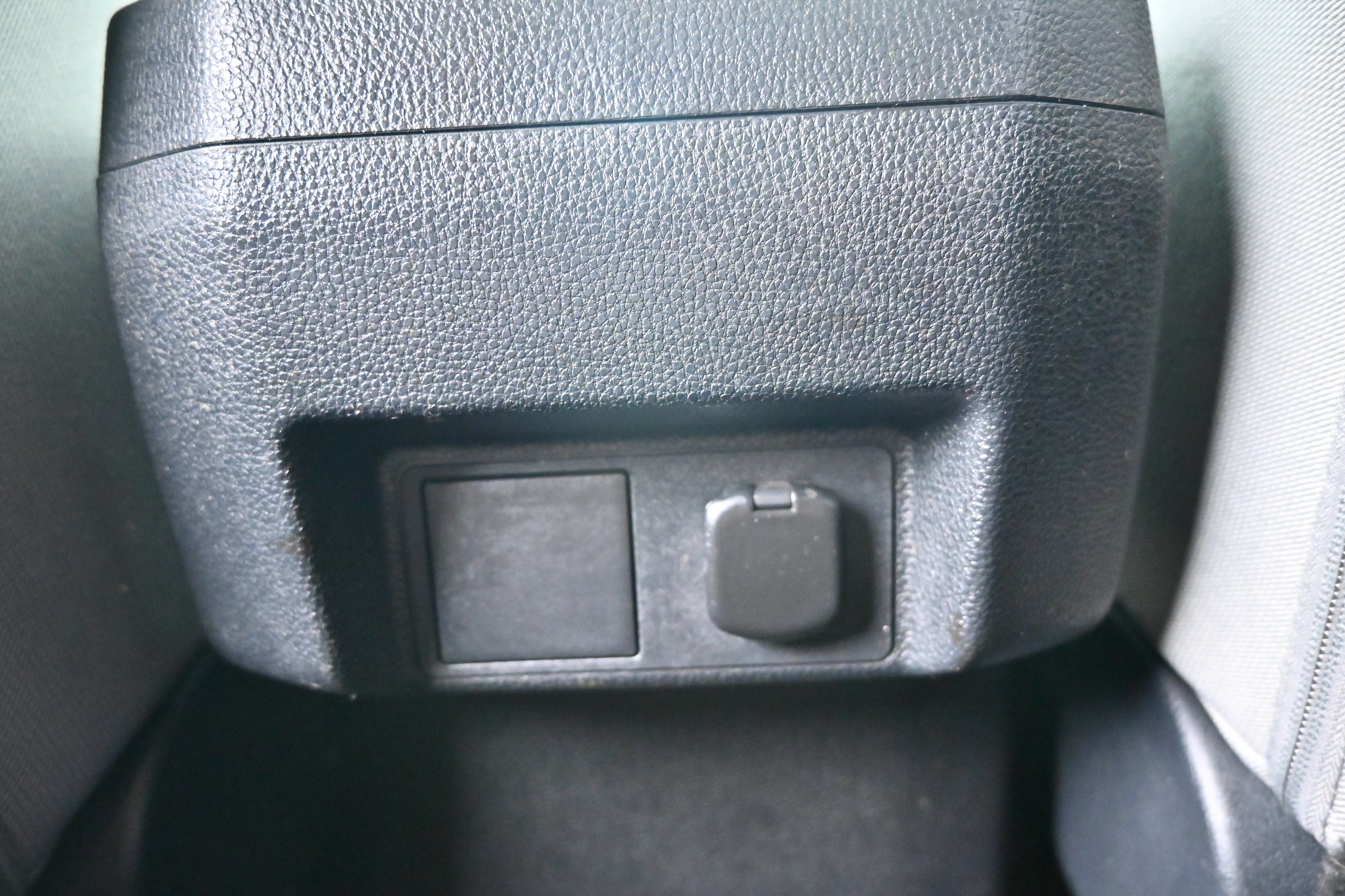 2025 Toyota Tacoma 4WD SR