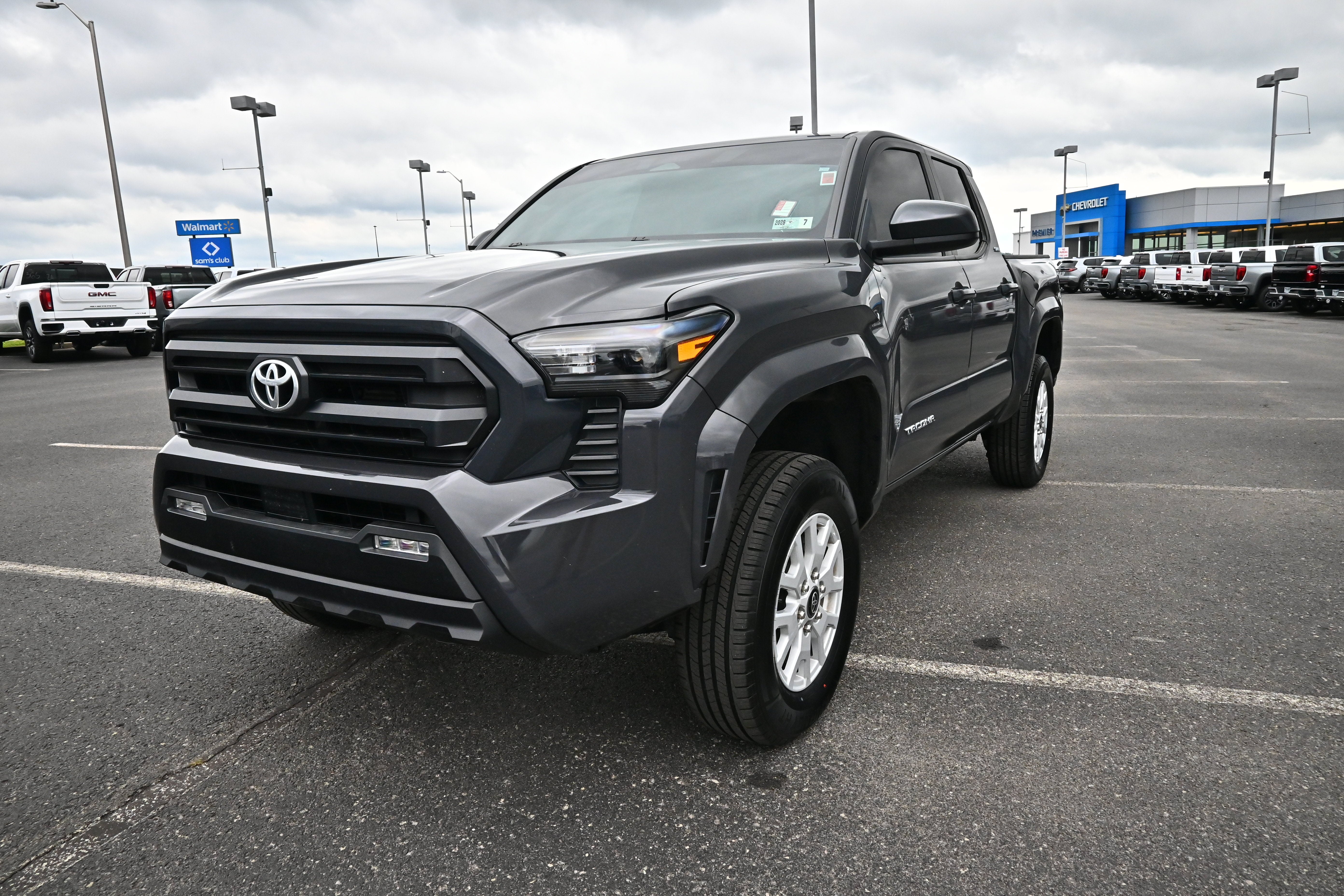 2025 Toyota Tacoma 4WD SR