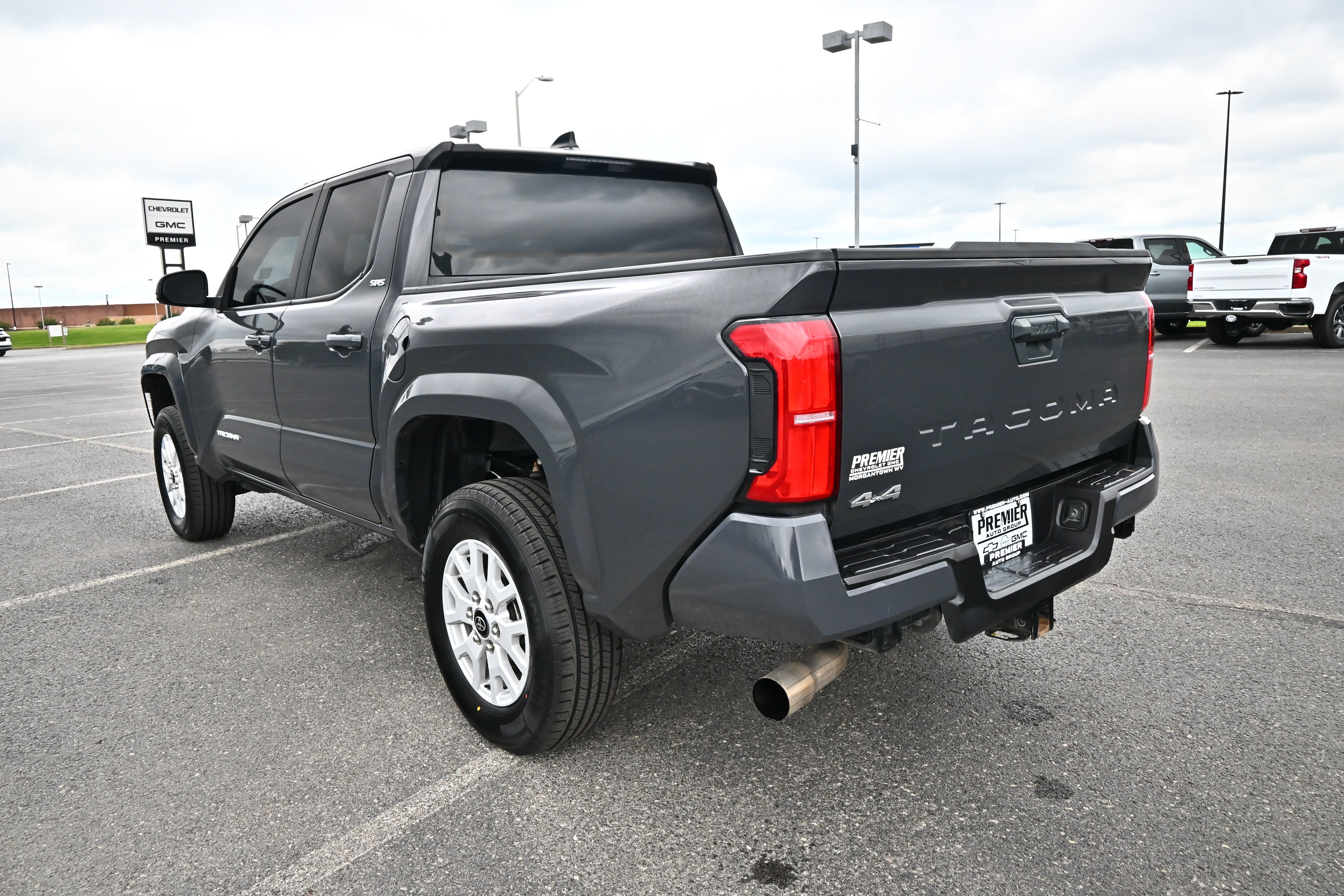 2025 Toyota Tacoma 4WD SR