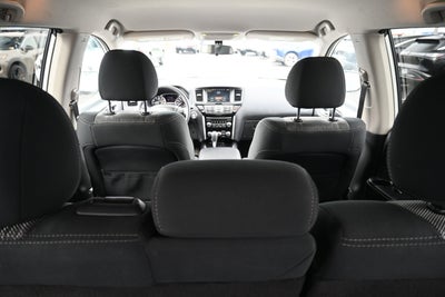 2020 Nissan Pathfinder S