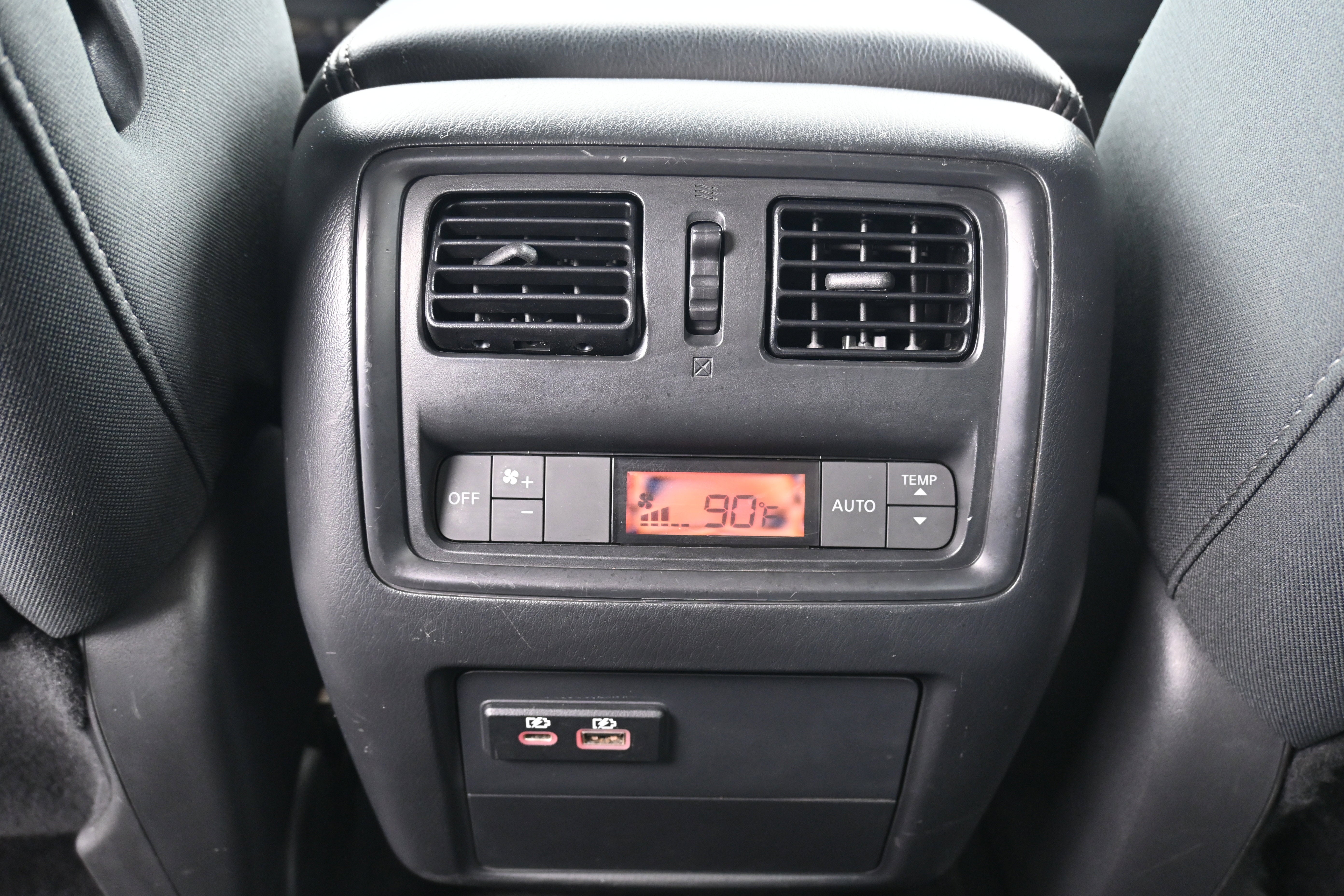 2020 Nissan Pathfinder S