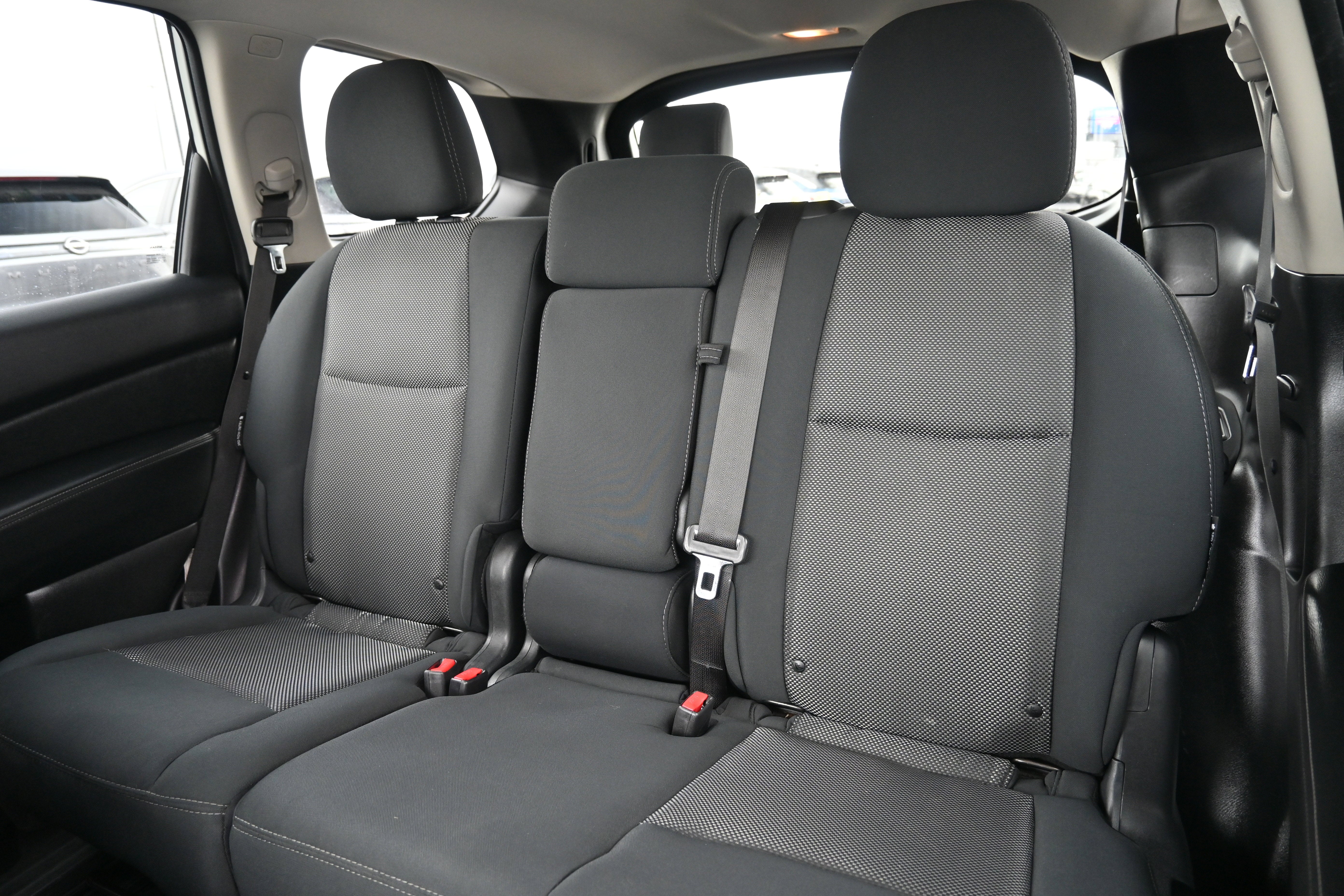 2020 Nissan Pathfinder S