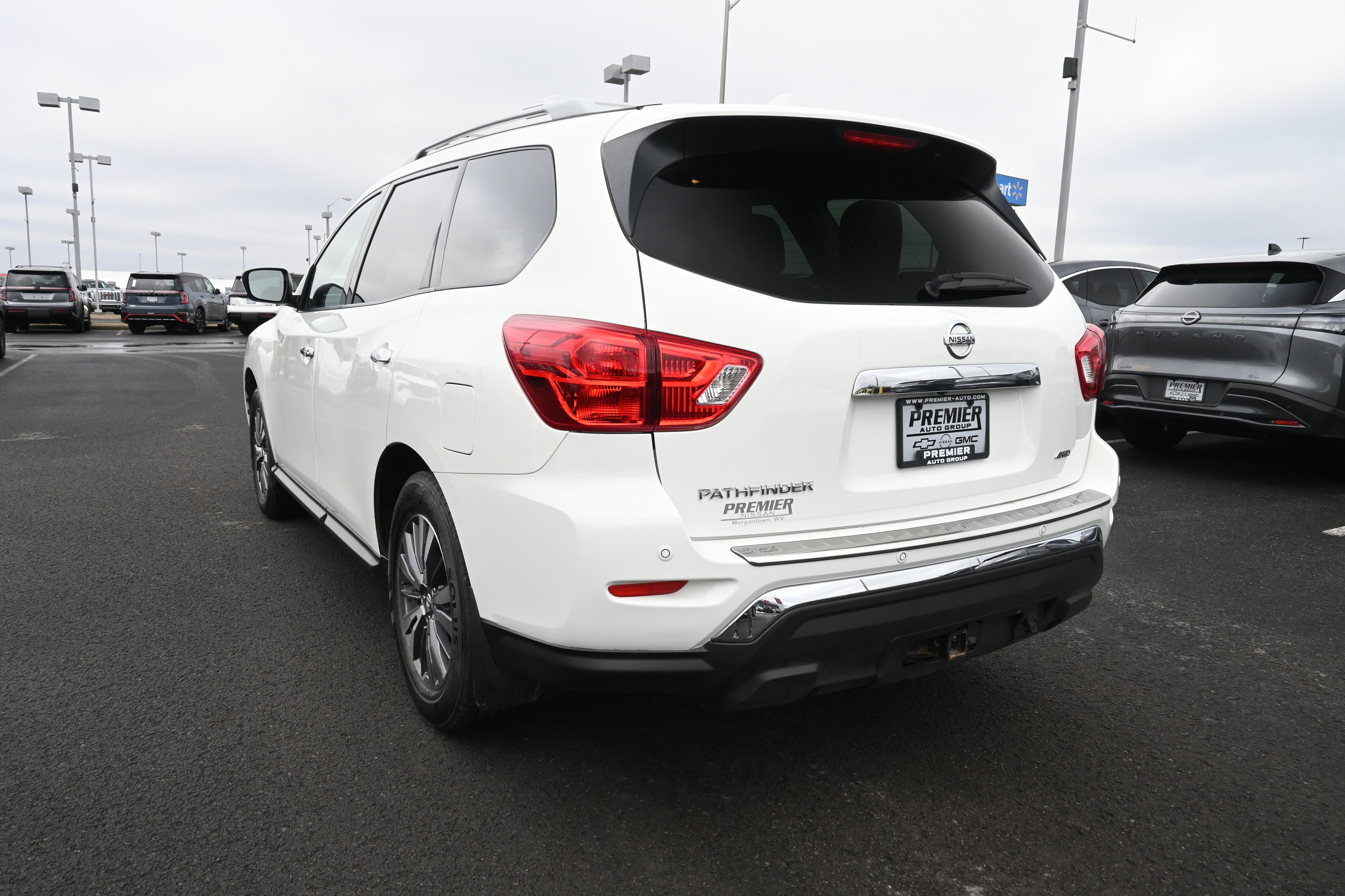 2020 Nissan Pathfinder S