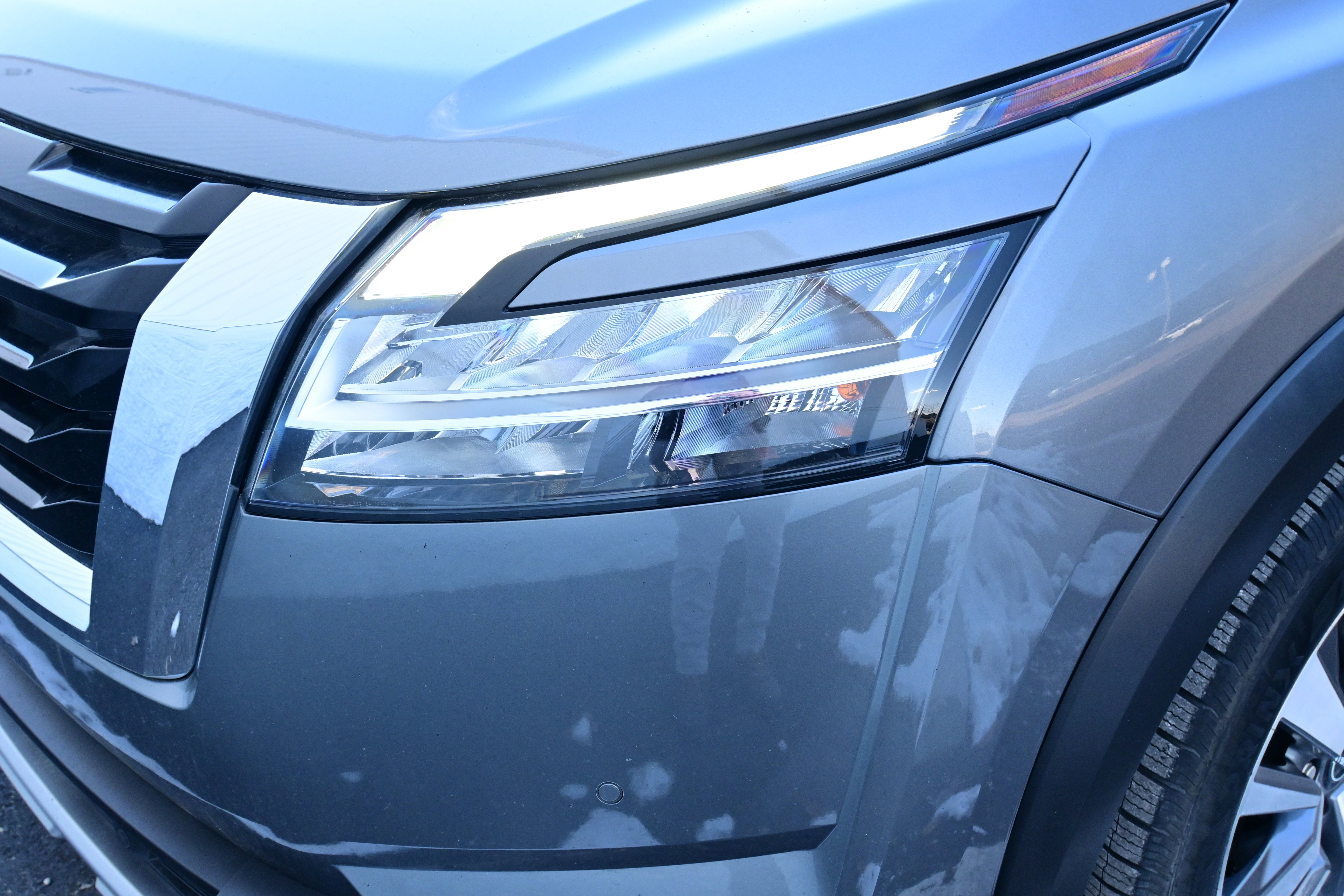 2023 Nissan Pathfinder SL