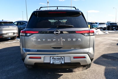 2023 Nissan Pathfinder SL