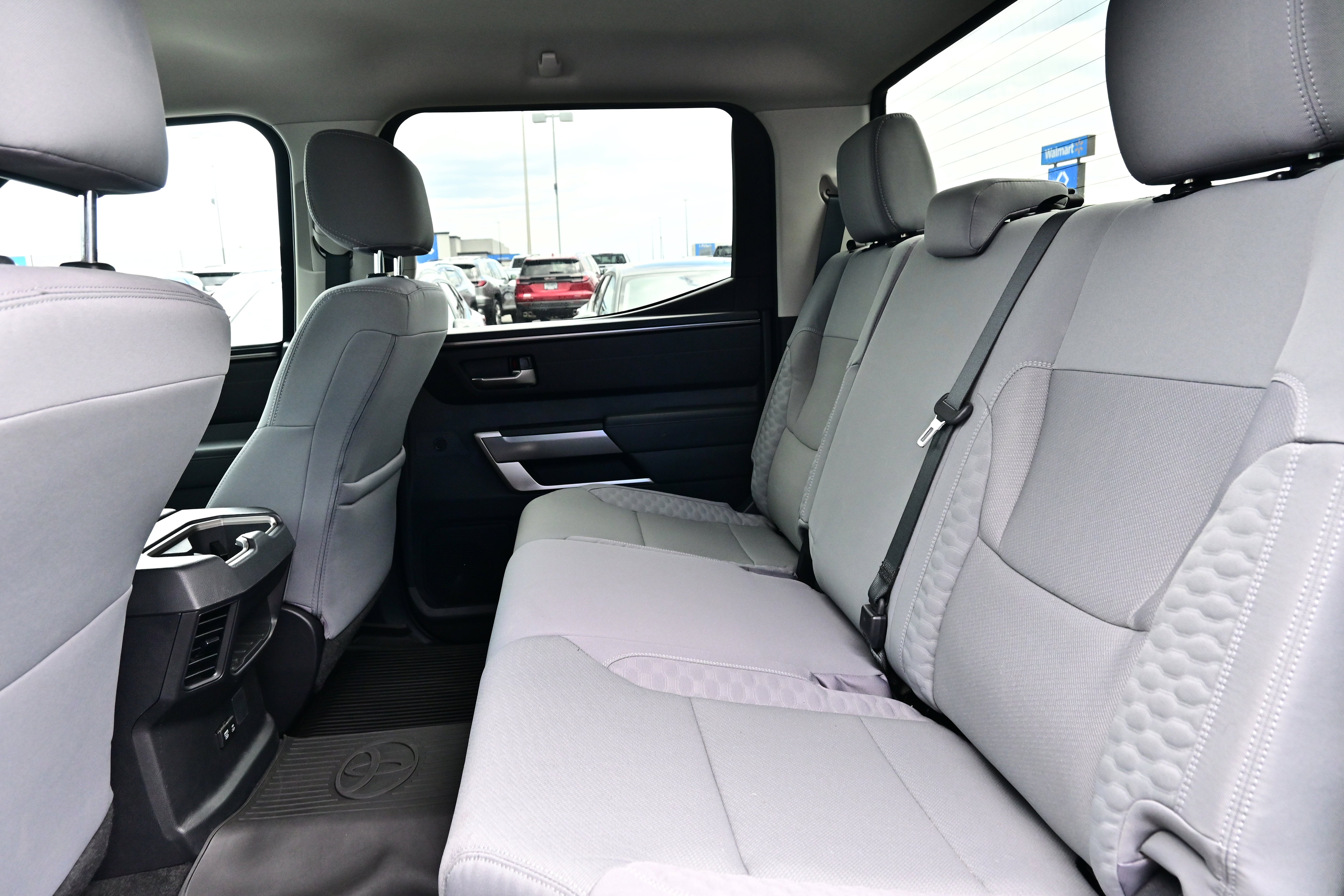 2024 Toyota Tundra 4WD SR5