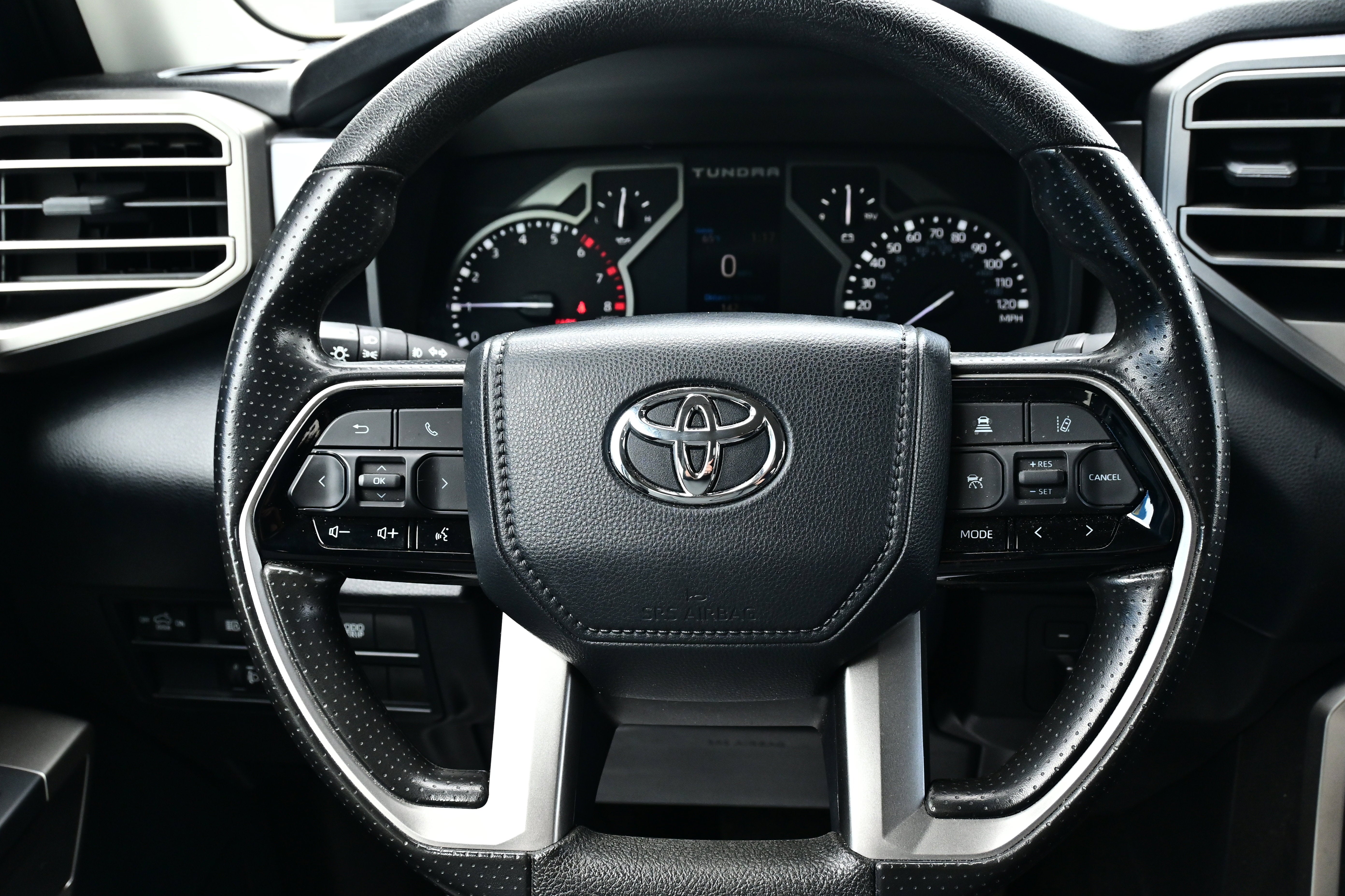 2024 Toyota Tundra 4WD SR5